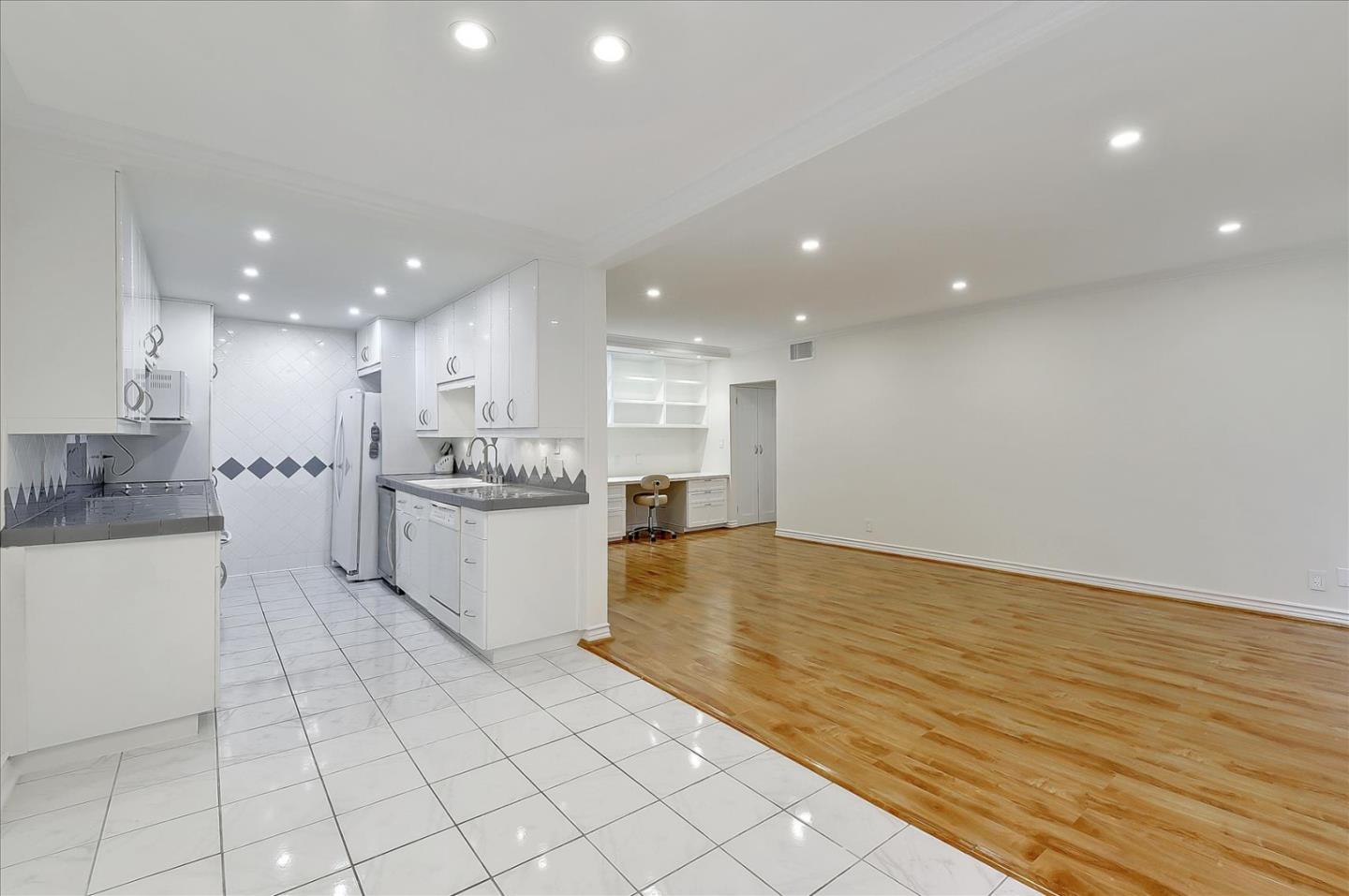 Detail Gallery Image 12 of 35 For 1735 N Fuller Ave #221,  Los Angeles,  CA 90046 - 1 Beds | 1 Baths