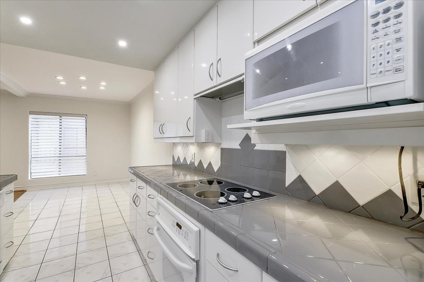 Detail Gallery Image 19 of 35 For 1735 N Fuller Ave #221,  Los Angeles,  CA 90046 - 1 Beds | 1 Baths