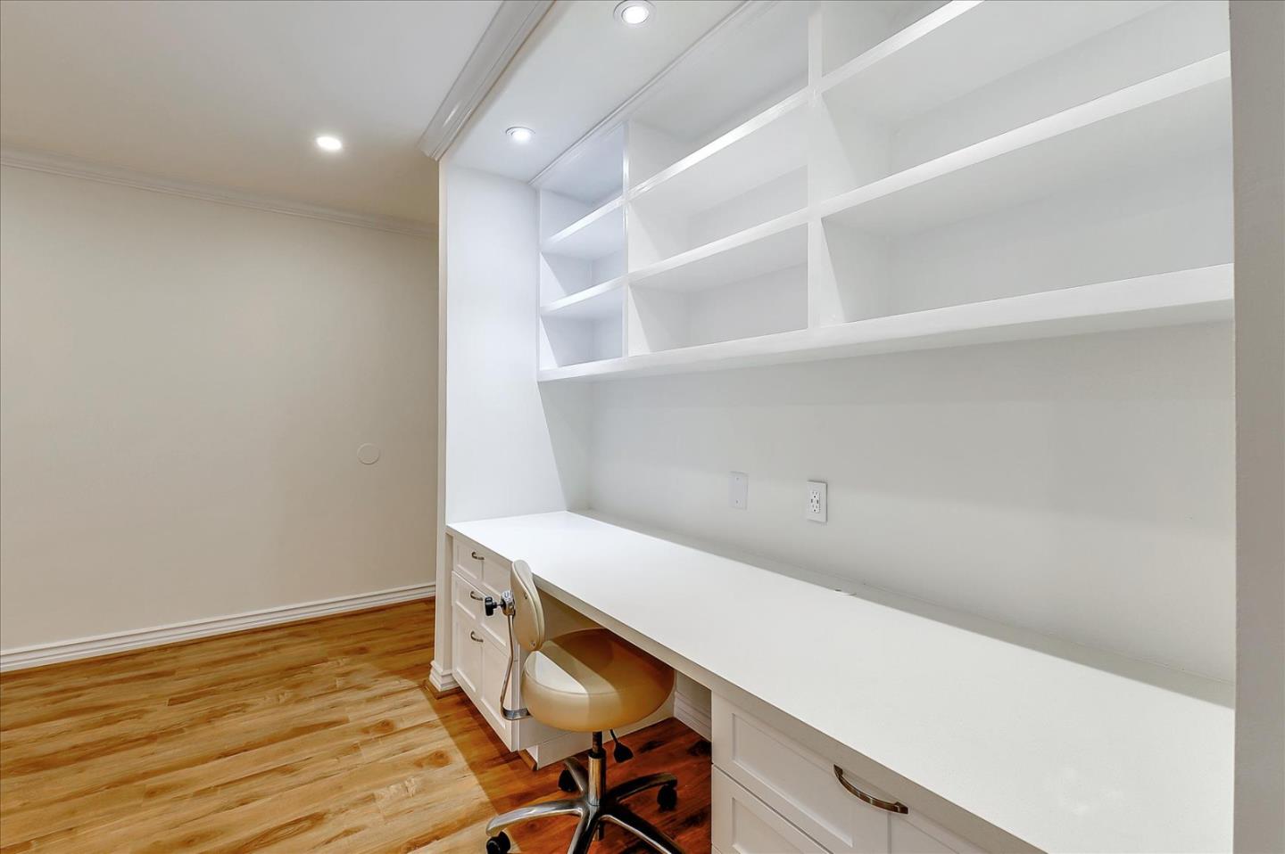 Detail Gallery Image 6 of 35 For 1735 N Fuller Ave #221,  Los Angeles,  CA 90046 - 1 Beds | 1 Baths