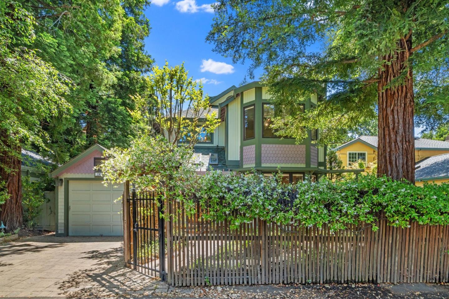 Detail Gallery Image 3 of 59 For 136 El Centro, Diablo,  CA 94528 - 2 Beds | 2/1 Baths
