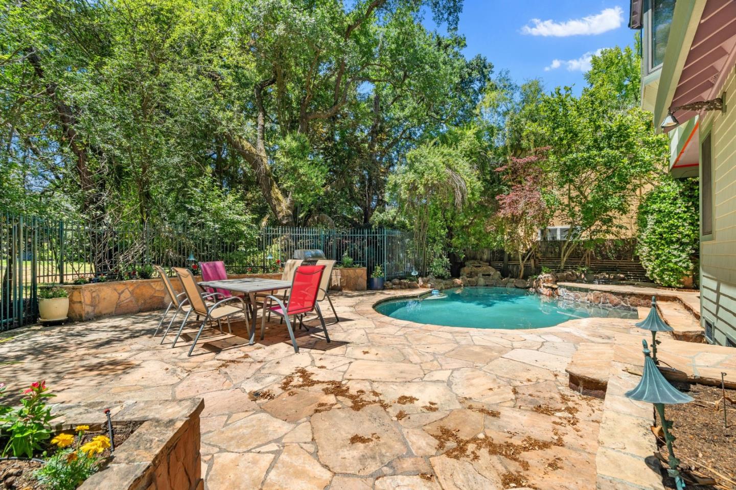 Detail Gallery Image 53 of 59 For 136 El Centro, Diablo,  CA 94528 - 2 Beds | 2/1 Baths