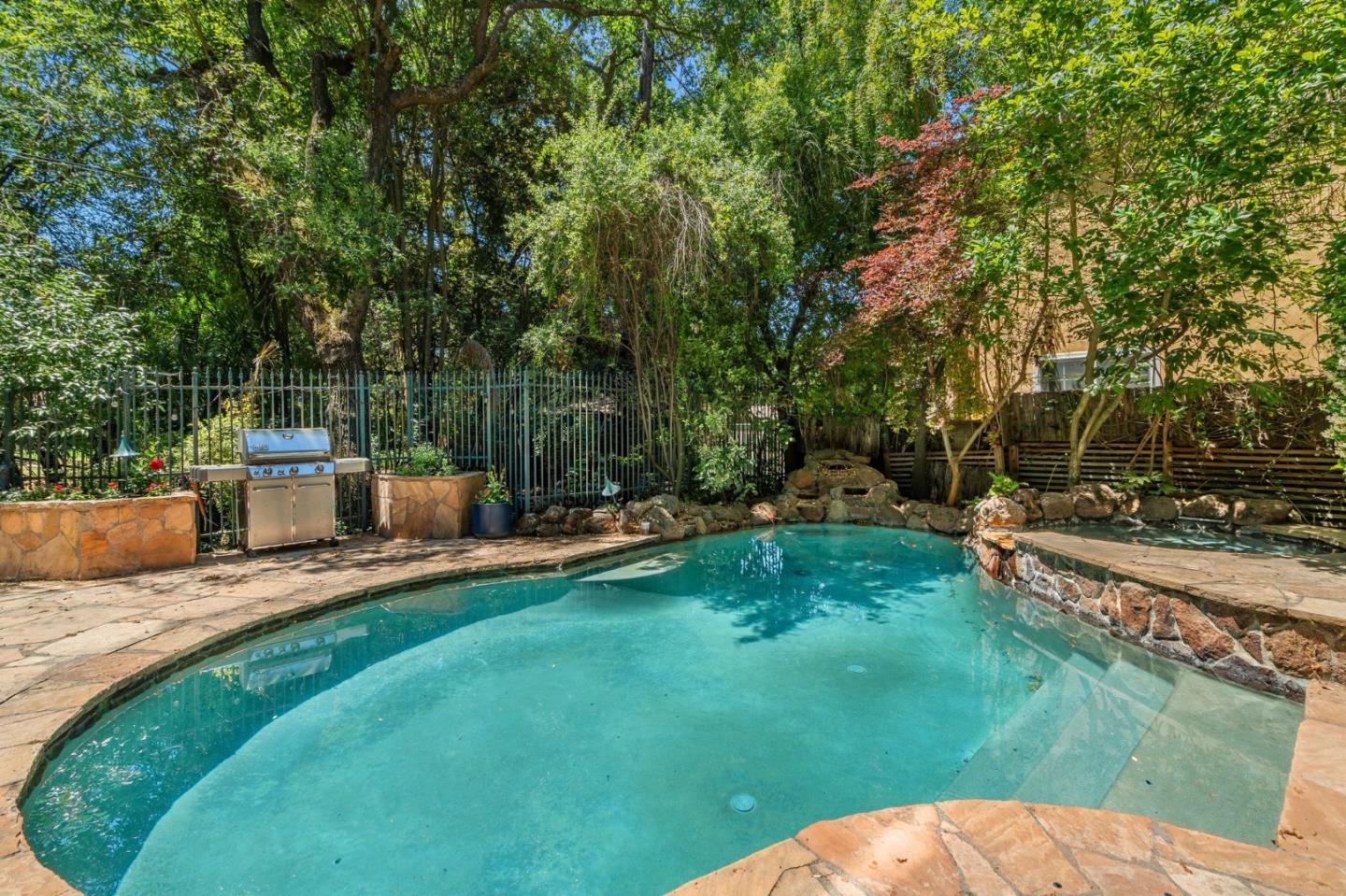 Detail Gallery Image 57 of 59 For 136 El Centro, Diablo,  CA 94528 - 2 Beds | 2/1 Baths