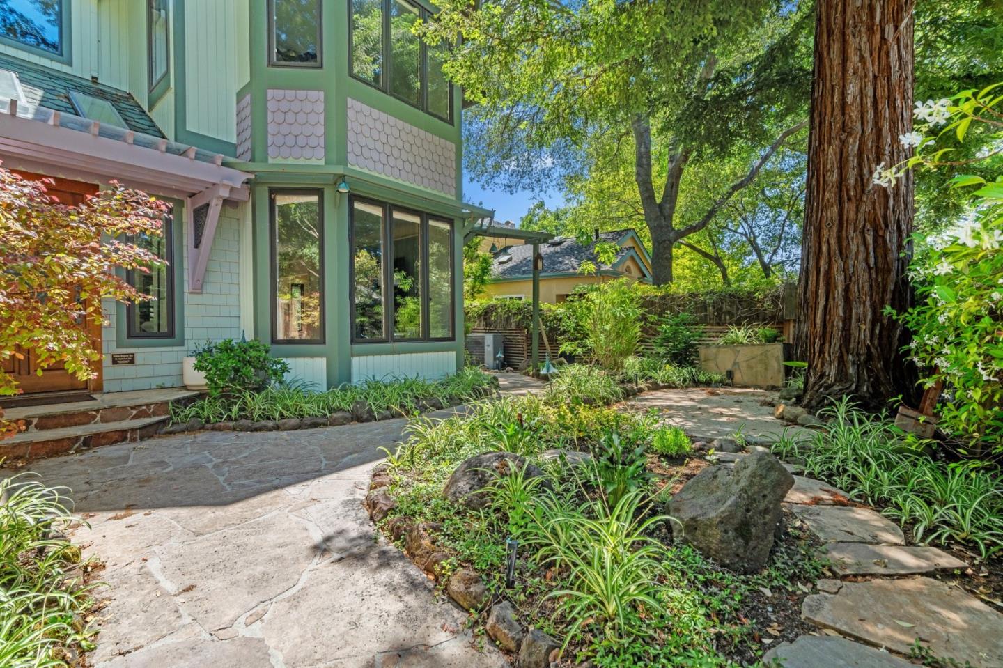 Detail Gallery Image 6 of 59 For 136 El Centro, Diablo,  CA 94528 - 2 Beds | 2/1 Baths
