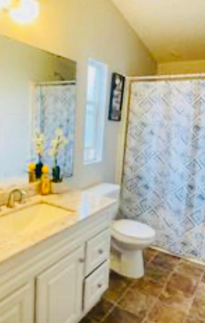 Detail Gallery Image 12 of 21 For 20 Russell Rd #134,  Salinas,  CA 93906 - 3 Beds | 2 Baths
