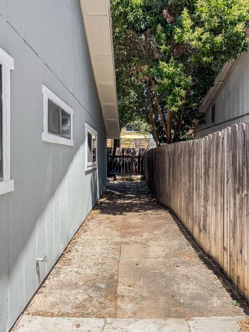 Detail Gallery Image 5 of 11 For 8116 Montgomery Ave, Stockton,  CA 95209 - – Beds | – Baths