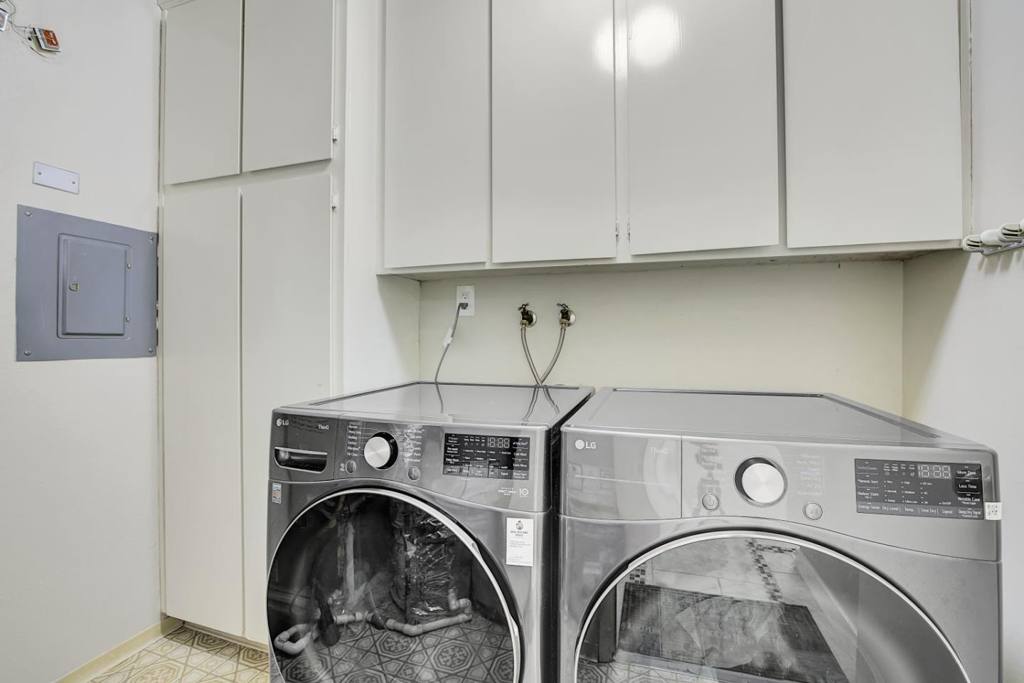 Detail Gallery Image 26 of 41 For 5391 Black Ave #1,  Pleasanton,  CA 94566 - 3 Beds | 2/1 Baths
