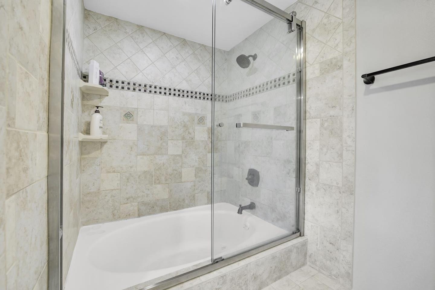 Detail Gallery Image 37 of 41 For 5391 Black Ave #1,  Pleasanton,  CA 94566 - 3 Beds | 2/1 Baths