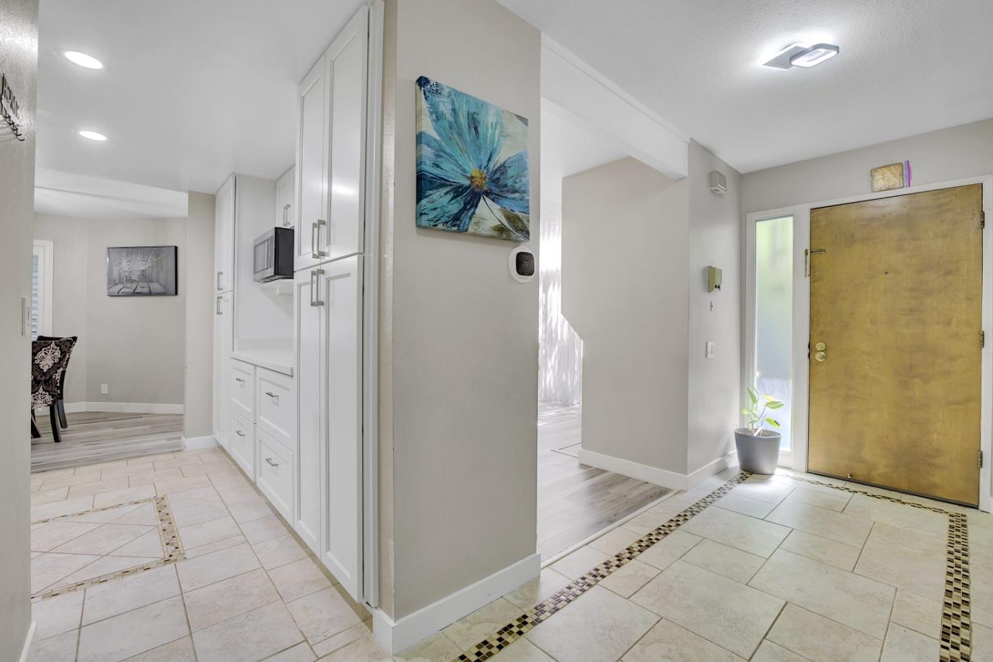 Detail Gallery Image 6 of 41 For 5391 Black Ave #1,  Pleasanton,  CA 94566 - 3 Beds | 2/1 Baths