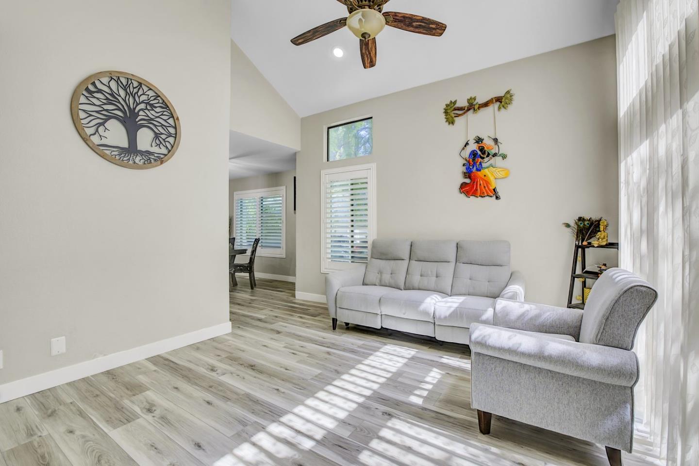 Detail Gallery Image 9 of 41 For 5391 Black Ave #1,  Pleasanton,  CA 94566 - 3 Beds | 2/1 Baths
