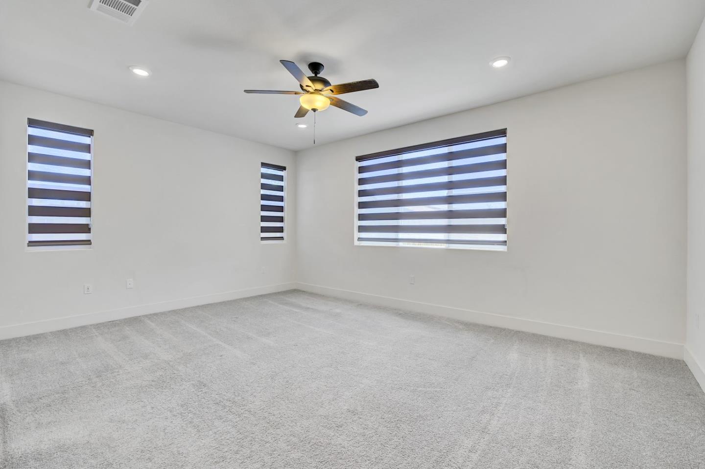 Detail Gallery Image 30 of 40 For 2606 Salinger Ave, Tracy,  CA 95377 - 4 Beds | 2/1 Baths