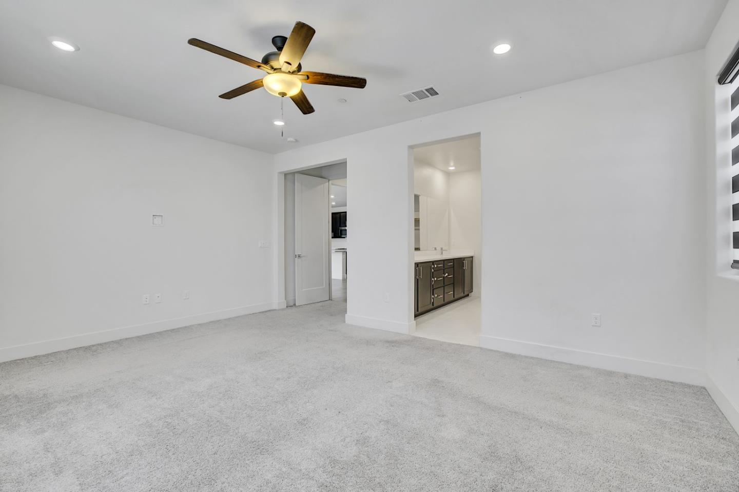Detail Gallery Image 31 of 40 For 2606 Salinger Ave, Tracy,  CA 95377 - 4 Beds | 2/1 Baths
