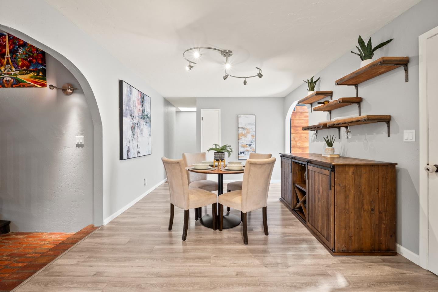 Detail Gallery Image 11 of 49 For 2544 Glenrio Dr, San Jose,  CA 95121 - 4 Beds | 4 Baths