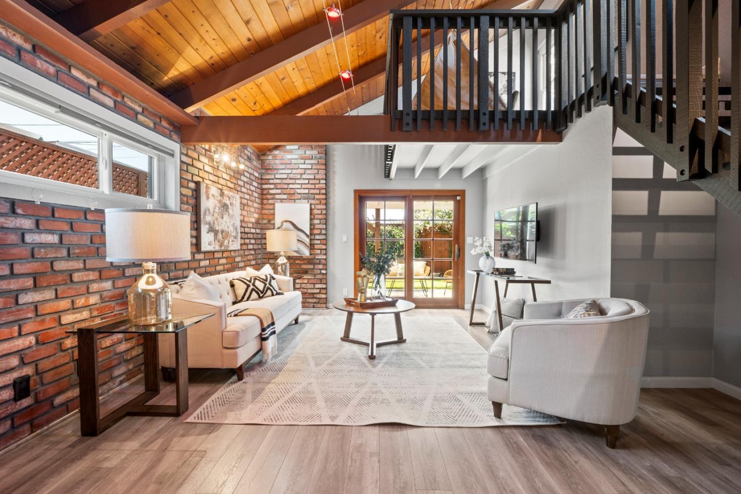 Detail Gallery Image 15 of 49 For 2544 Glenrio Dr, San Jose,  CA 95121 - 4 Beds | 4 Baths