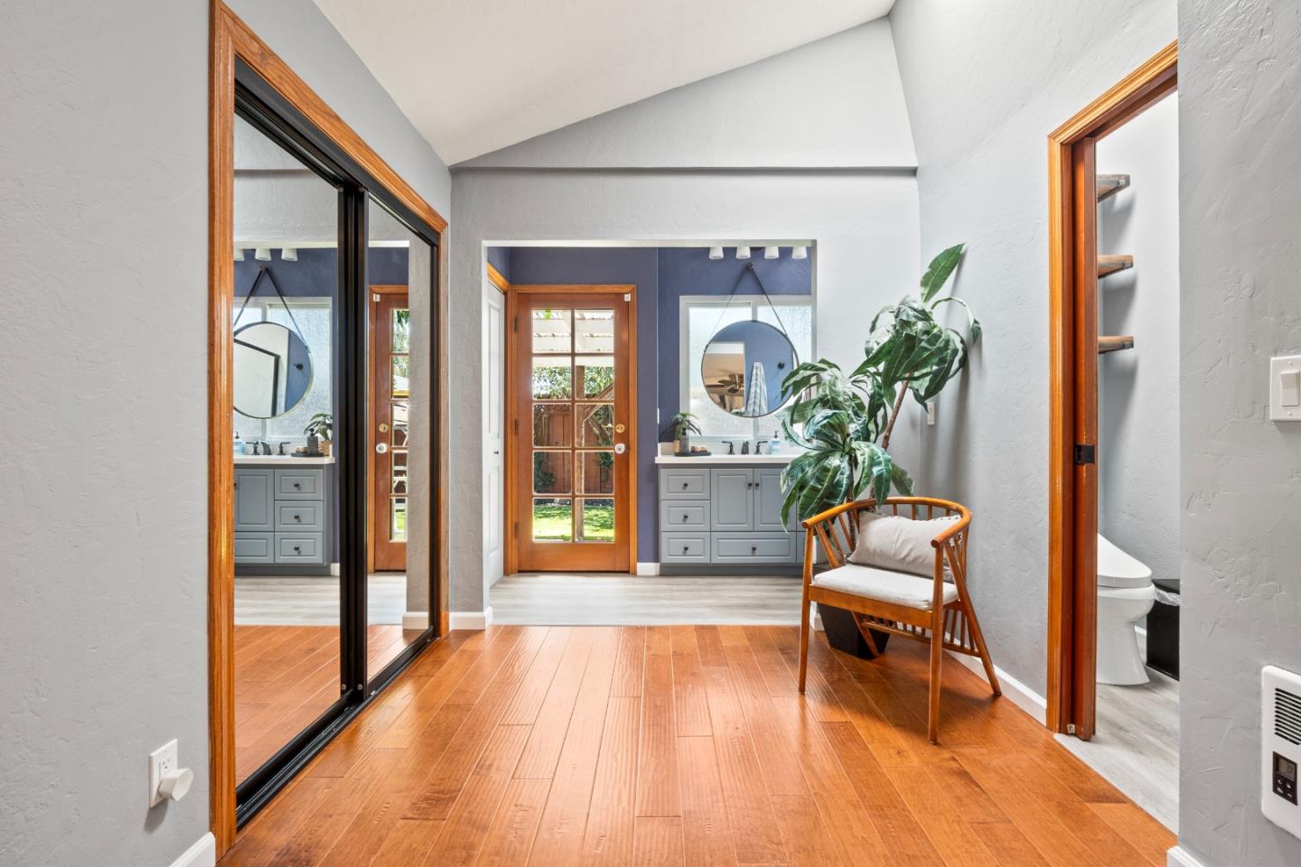 Detail Gallery Image 18 of 49 For 2544 Glenrio Dr, San Jose,  CA 95121 - 4 Beds | 4 Baths