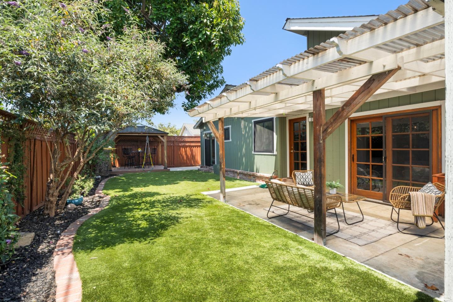 Detail Gallery Image 40 of 49 For 2544 Glenrio Dr, San Jose,  CA 95121 - 4 Beds | 4 Baths