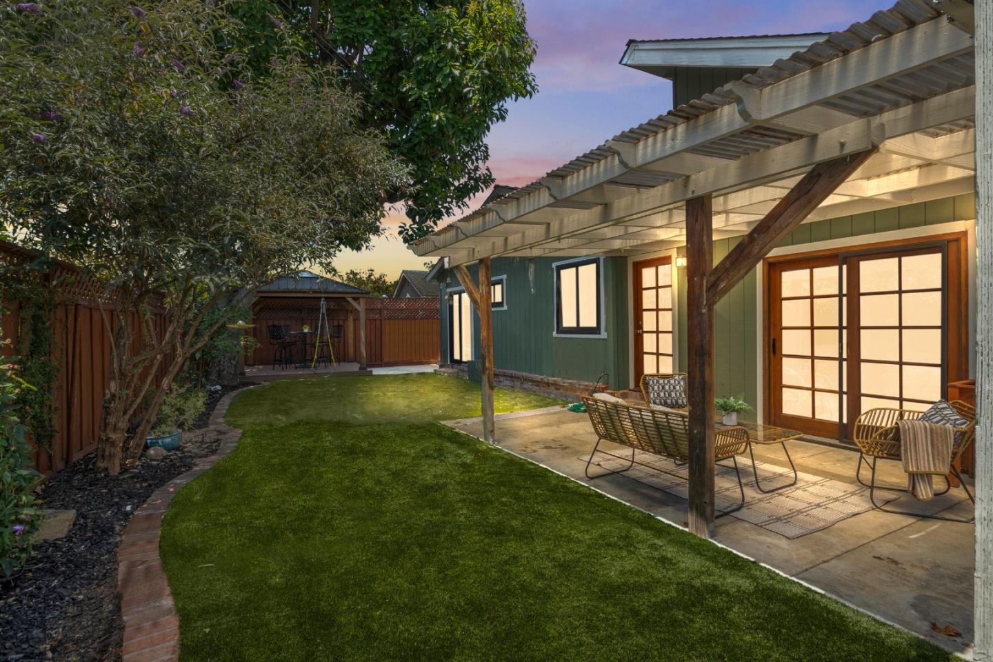 Detail Gallery Image 41 of 49 For 2544 Glenrio Dr, San Jose,  CA 95121 - 4 Beds | 4 Baths