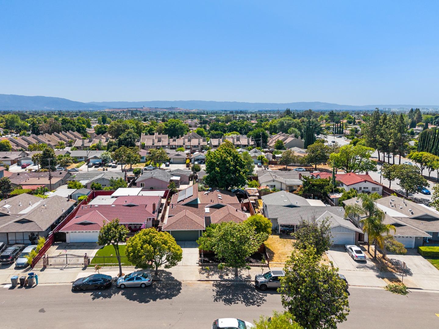 Detail Gallery Image 44 of 49 For 2544 Glenrio Dr, San Jose,  CA 95121 - 4 Beds | 4 Baths