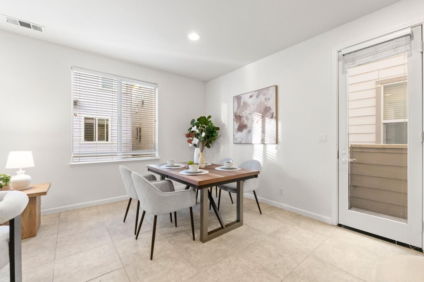 Detail Gallery Image 10 of 48 For 1626 Salamoni Ct, San Jose,  CA 95133 - 3 Beds | 2/1 Baths