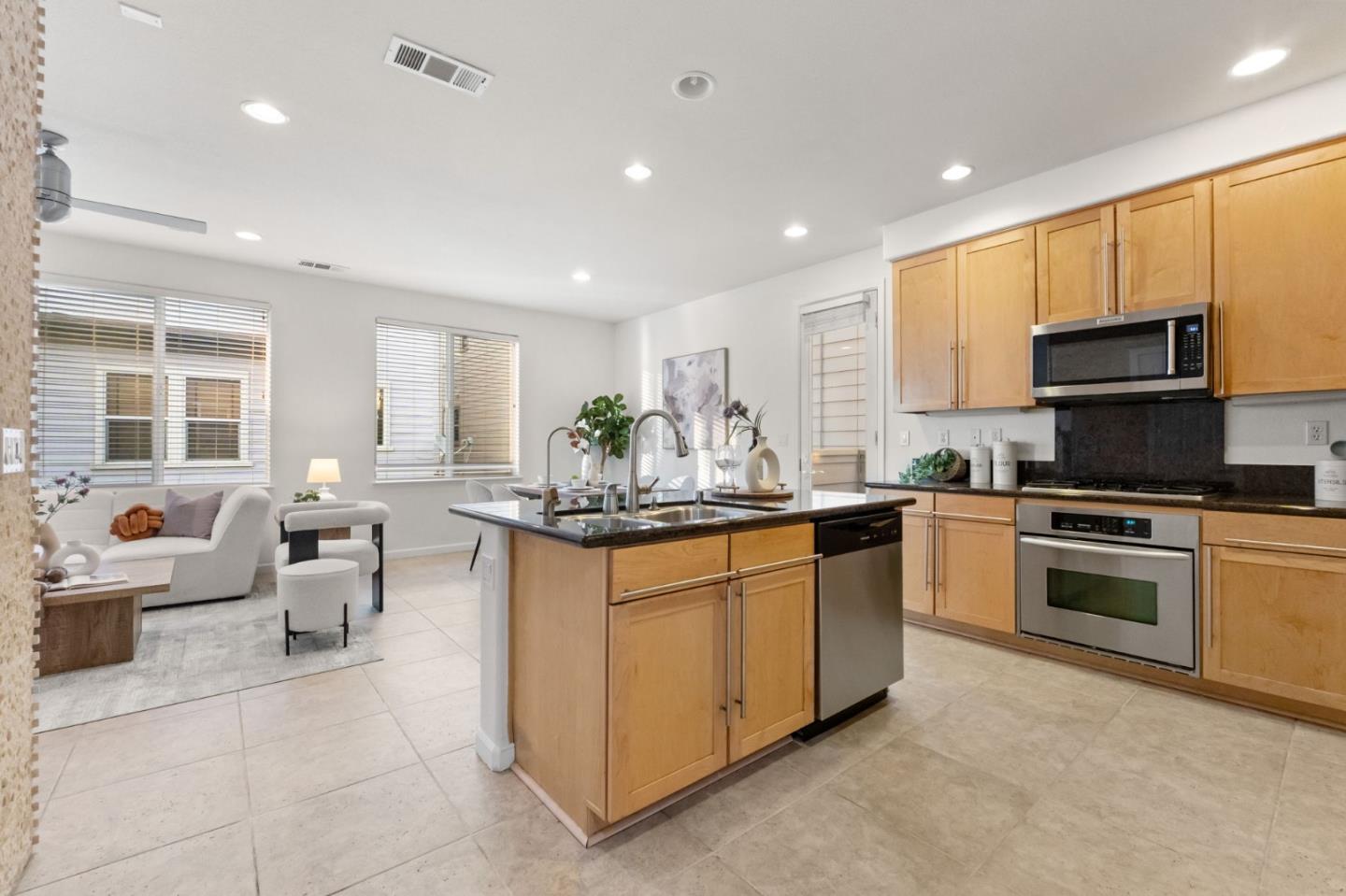 Detail Gallery Image 17 of 48 For 1626 Salamoni Ct, San Jose,  CA 95133 - 3 Beds | 2/1 Baths