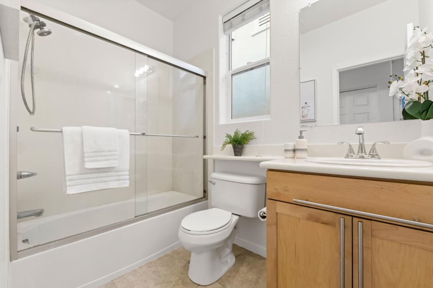 Detail Gallery Image 38 of 48 For 1626 Salamoni Ct, San Jose,  CA 95133 - 3 Beds | 2/1 Baths