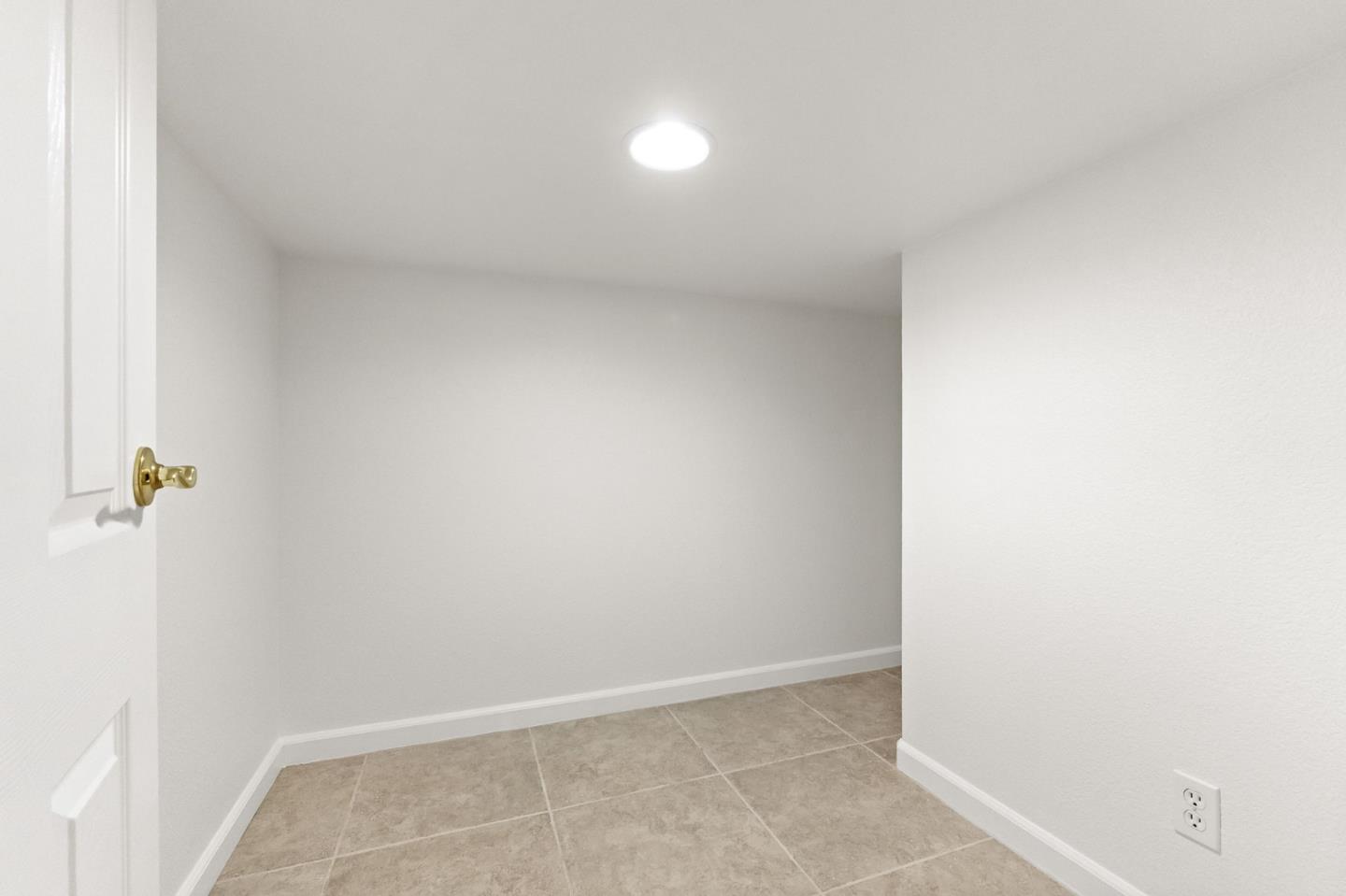 Detail Gallery Image 44 of 48 For 1626 Salamoni Ct, San Jose,  CA 95133 - 3 Beds | 2/1 Baths