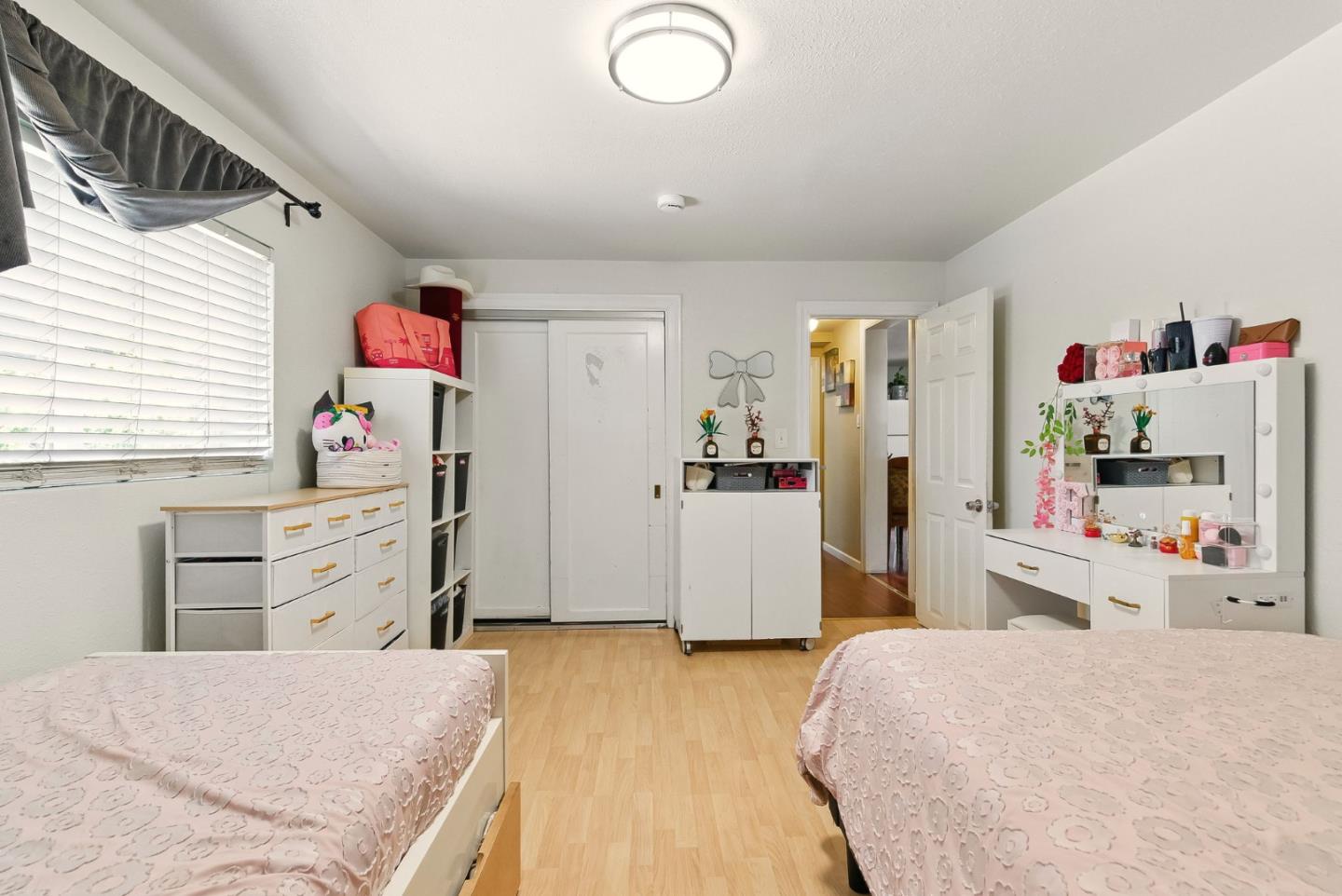 Detail Gallery Image 16 of 59 For 109 Dumbarton Ave, Redwood City,  CA 94063 - – Beds | – Baths