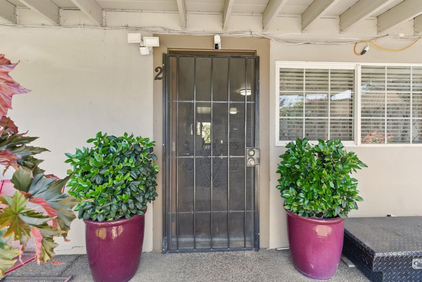 Detail Gallery Image 4 of 59 For 109 Dumbarton Ave, Redwood City,  CA 94063 - – Beds | – Baths