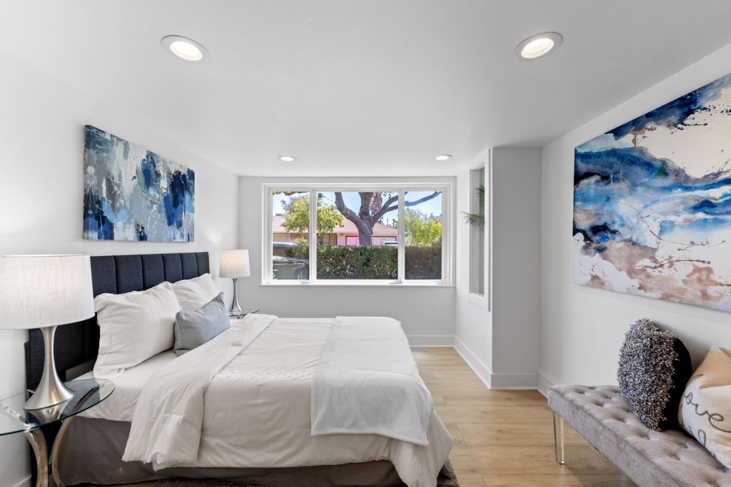 Detail Gallery Image 23 of 72 For 1032 Toyon Dr, Burlingame,  CA 94010 - 4 Beds | 3 Baths