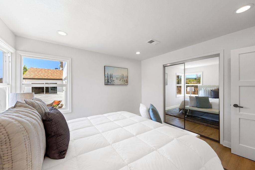 Detail Gallery Image 31 of 72 For 1032 Toyon Dr, Burlingame,  CA 94010 - 4 Beds | 3 Baths
