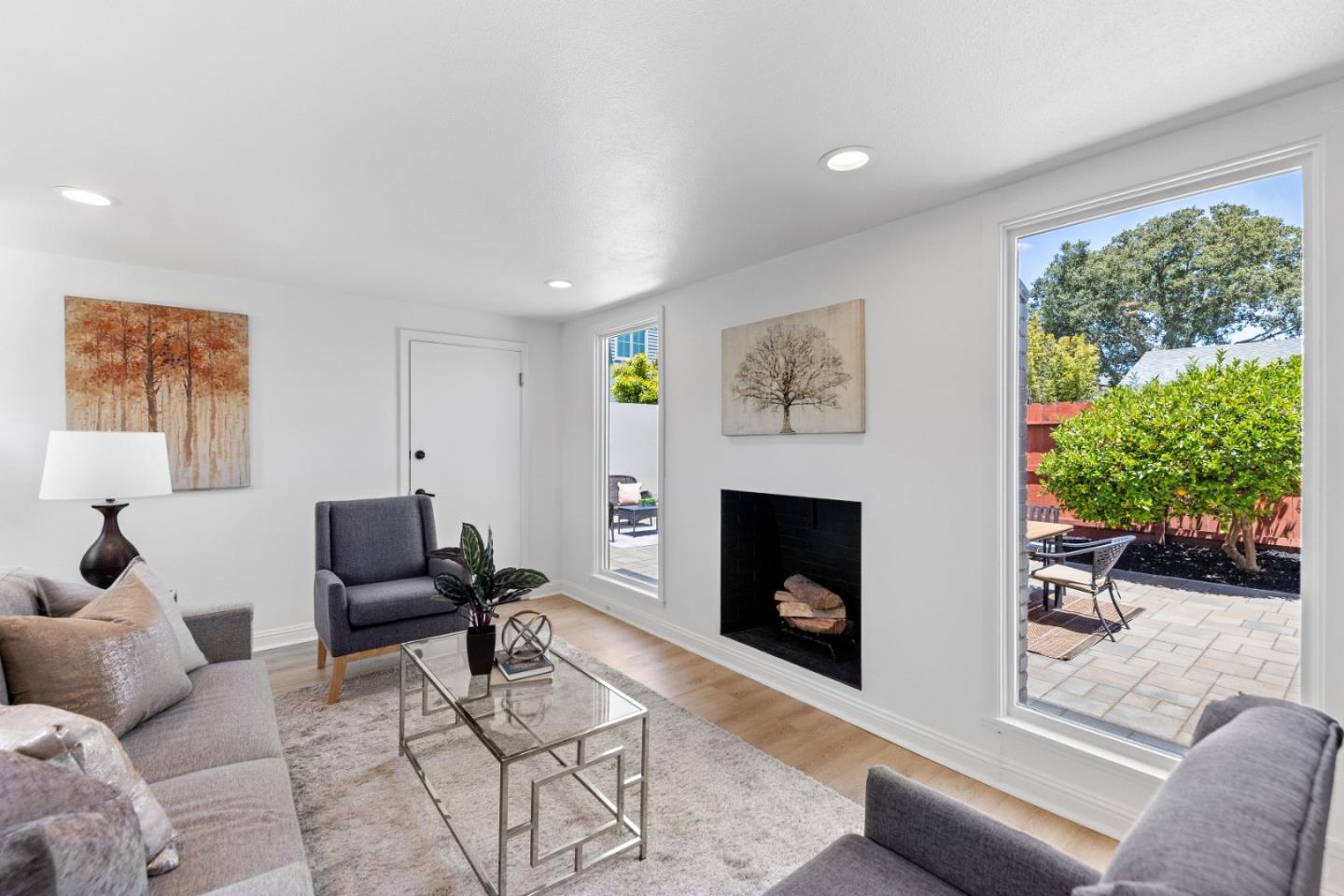 Detail Gallery Image 35 of 72 For 1032 Toyon Dr, Burlingame,  CA 94010 - 4 Beds | 3 Baths