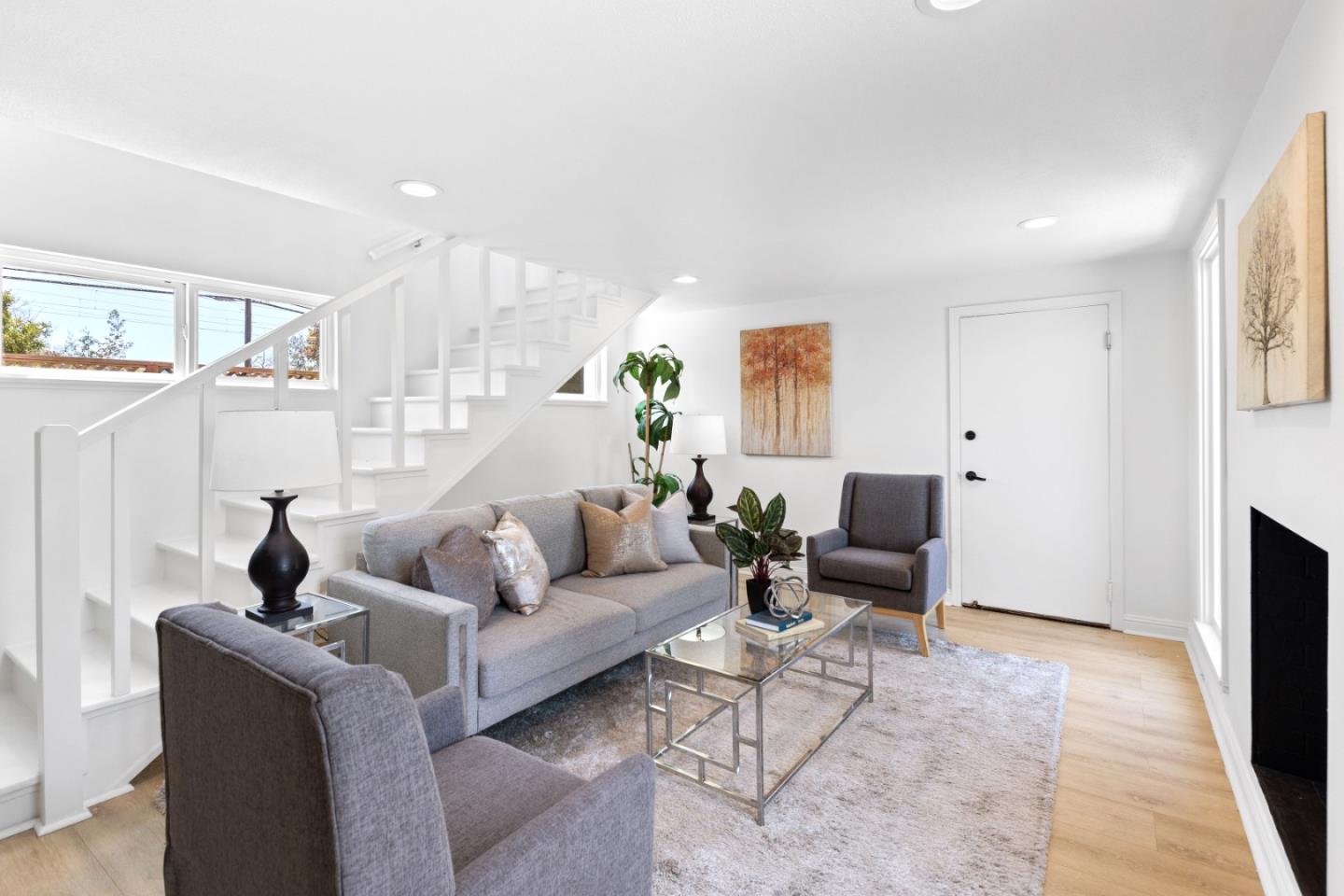 Detail Gallery Image 36 of 72 For 1032 Toyon Dr, Burlingame,  CA 94010 - 4 Beds | 3 Baths