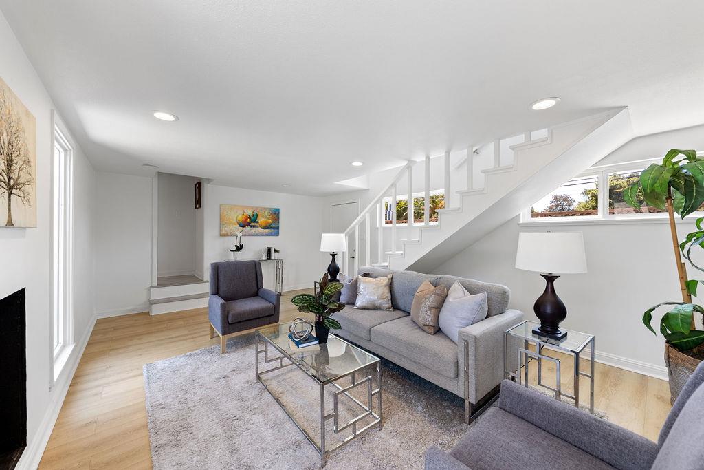 Detail Gallery Image 37 of 72 For 1032 Toyon Dr, Burlingame,  CA 94010 - 4 Beds | 3 Baths