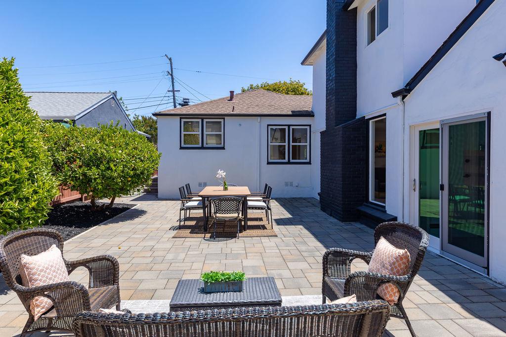 Detail Gallery Image 52 of 72 For 1032 Toyon Dr, Burlingame,  CA 94010 - 4 Beds | 3 Baths