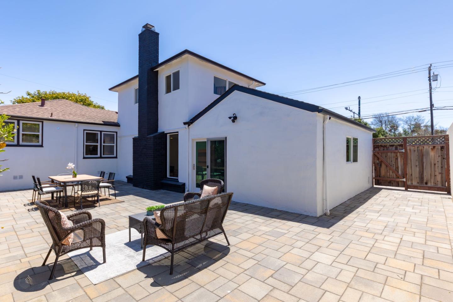 Detail Gallery Image 54 of 72 For 1032 Toyon Dr, Burlingame,  CA 94010 - 4 Beds | 3 Baths