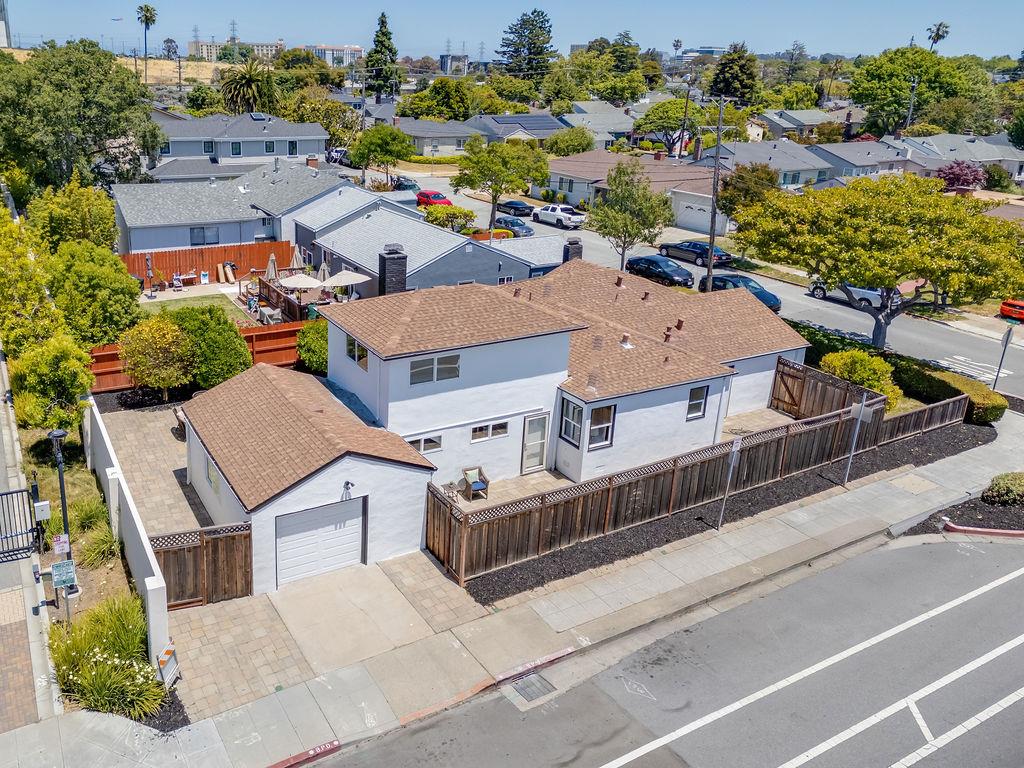 Detail Gallery Image 67 of 72 For 1032 Toyon Dr, Burlingame,  CA 94010 - 4 Beds | 3 Baths