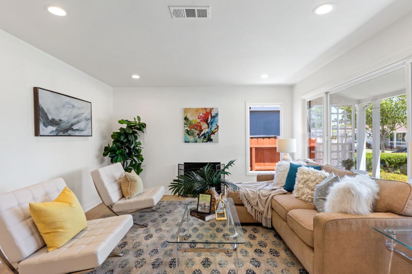 Detail Gallery Image 9 of 72 For 1032 Toyon Dr, Burlingame,  CA 94010 - 4 Beds | 3 Baths
