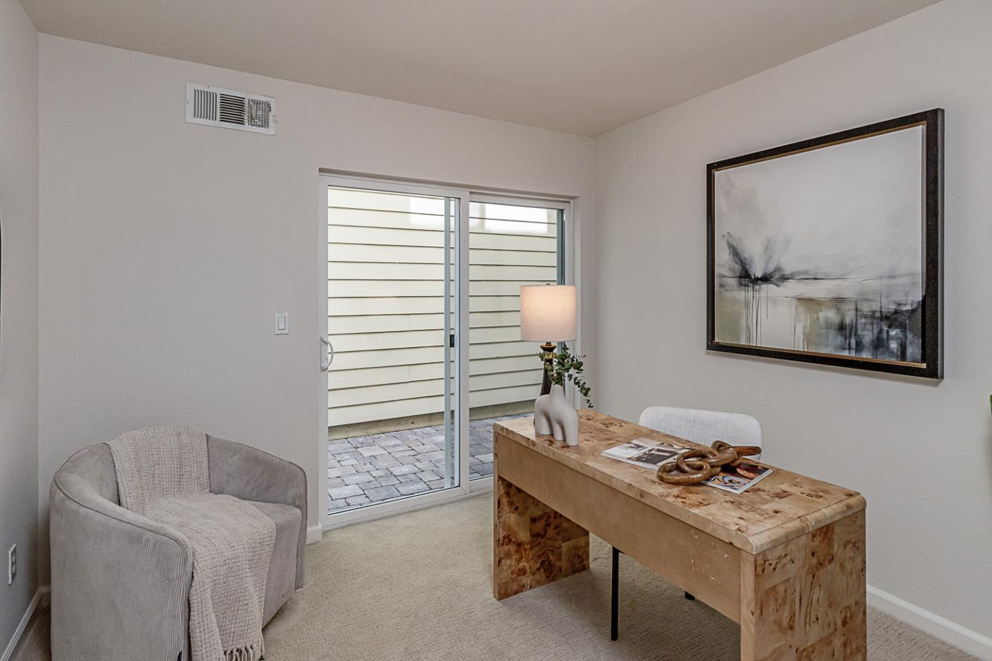 Detail Gallery Image 18 of 24 For 185 Hamwood Ter, Mountain View,  CA 94043 - 3 Beds | 3/1 Baths