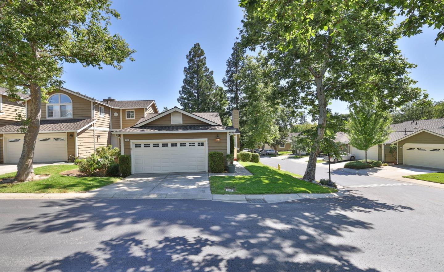 Detail Gallery Image 3 of 28 For 1219 Polk Spring Ct, San Jose,  CA 95120 - 3 Beds | 2 Baths