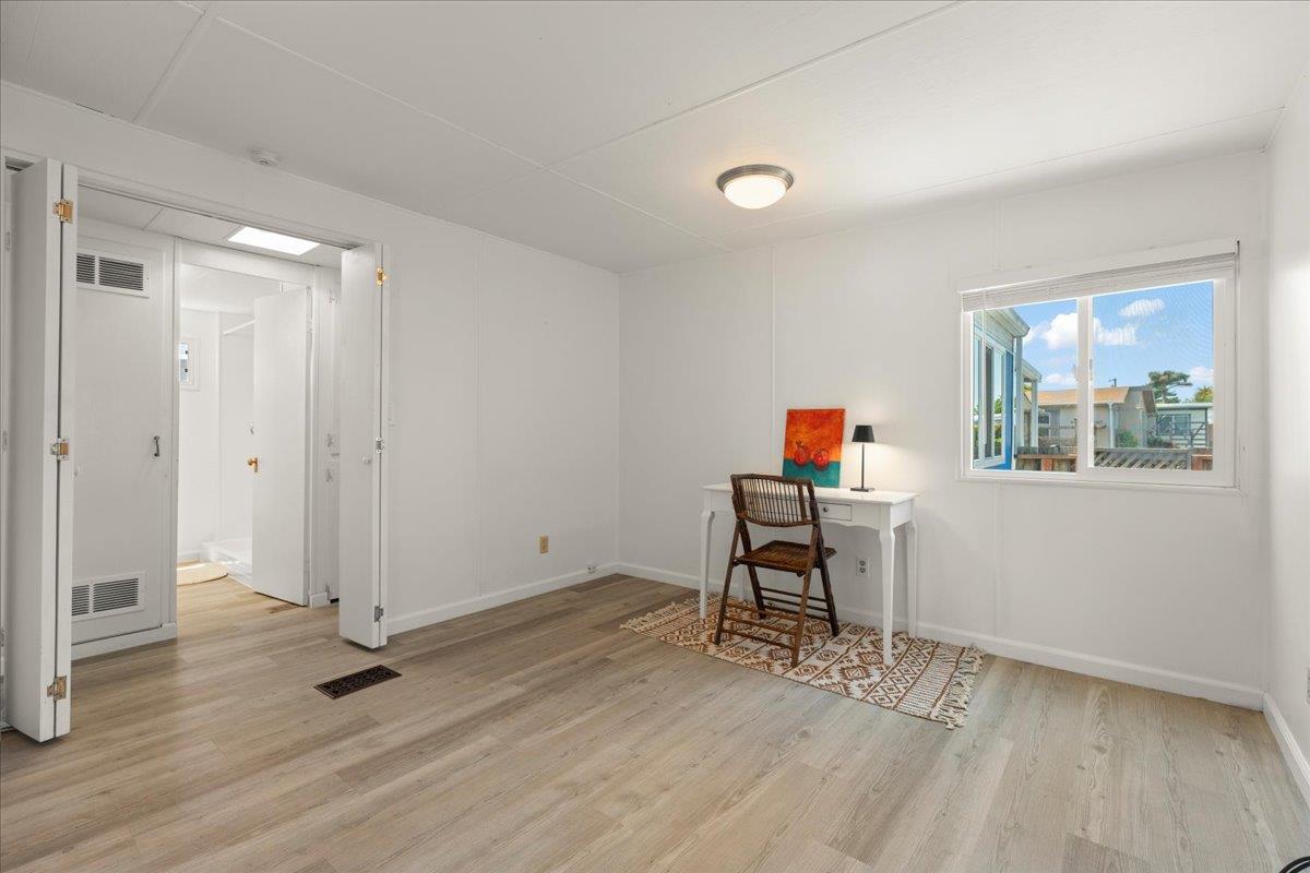Detail Gallery Image 15 of 26 For 2355 Brommer #16,  Santa Cruz,  CA 95062 - 2 Beds | 1 Baths