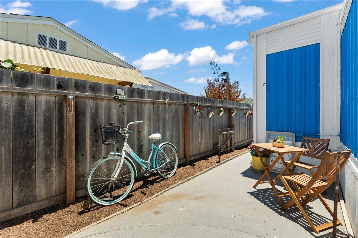 Detail Gallery Image 19 of 26 For 2355 Brommer #16,  Santa Cruz,  CA 95062 - 2 Beds | 1 Baths