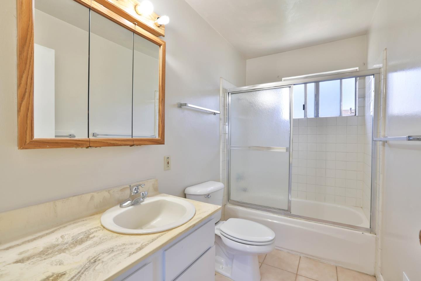 Detail Gallery Image 13 of 23 For 1269 Holly Hill Dr, San Jose,  CA 95122 - 4 Beds | 2/1 Baths