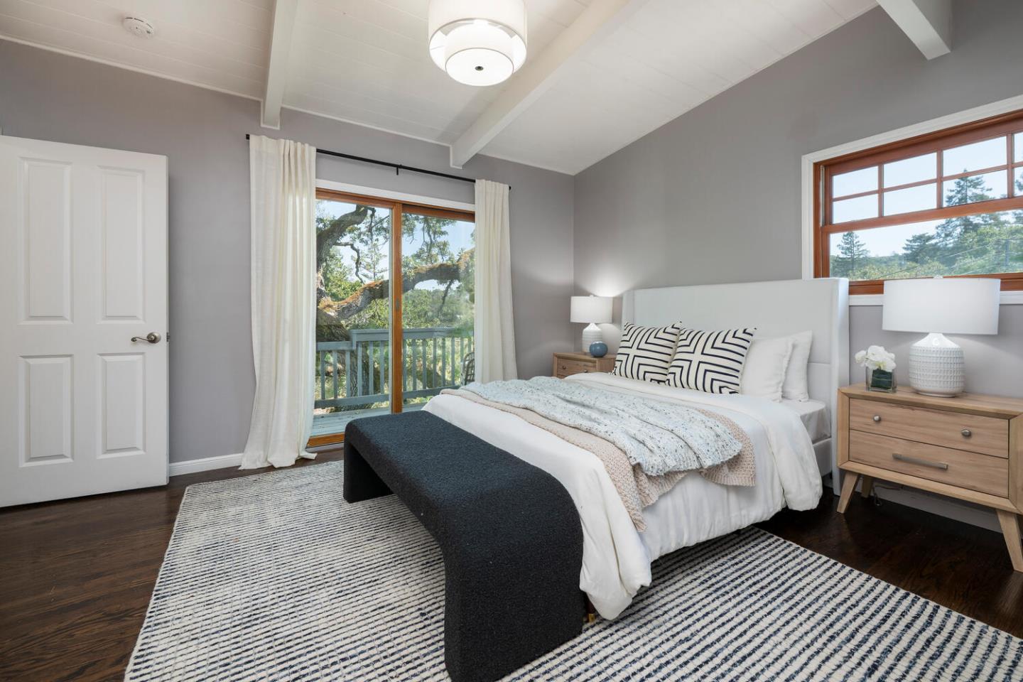 Detail Gallery Image 18 of 34 For 81 Devonshire Cir, San Carlos,  CA 94070 - 5 Beds | 4 Baths