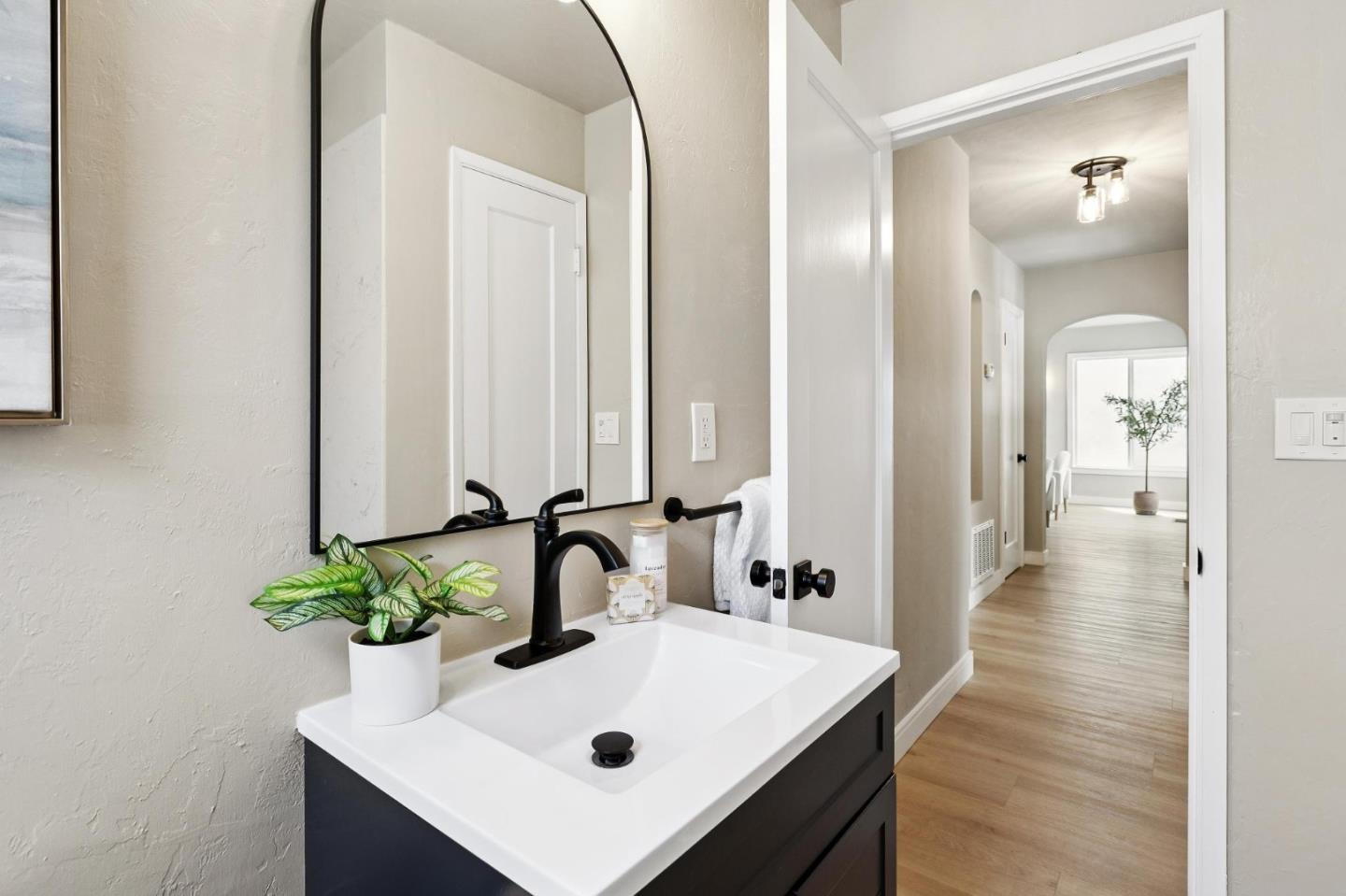 Detail Gallery Image 18 of 23 For 432 Cypress Ave, San Bruno,  CA 94066 - 2 Beds | 1 Baths