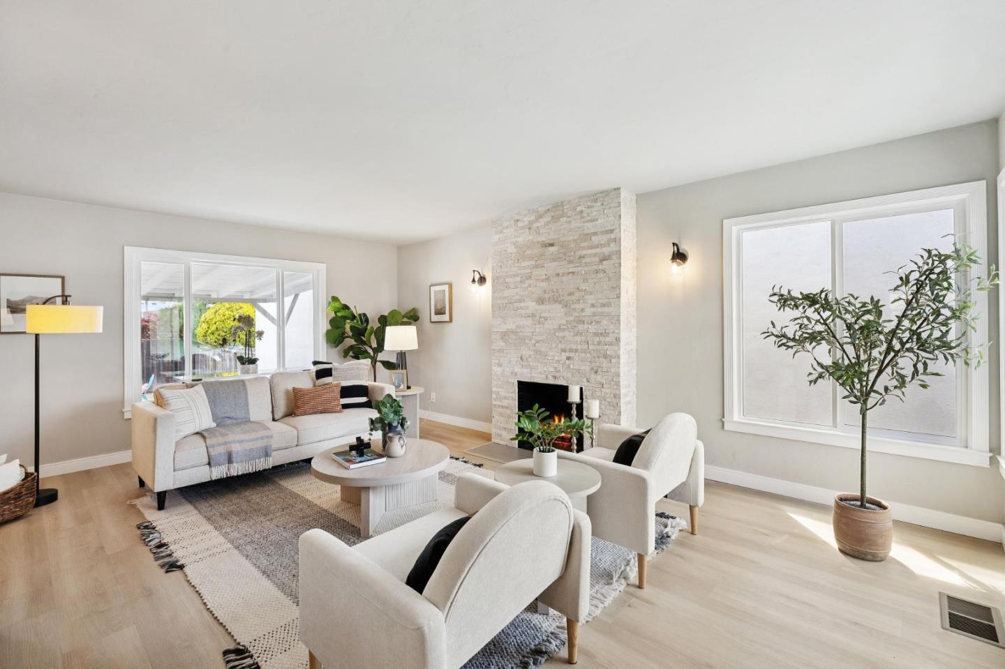 Detail Gallery Image 4 of 23 For 432 Cypress Ave, San Bruno,  CA 94066 - 2 Beds | 1 Baths