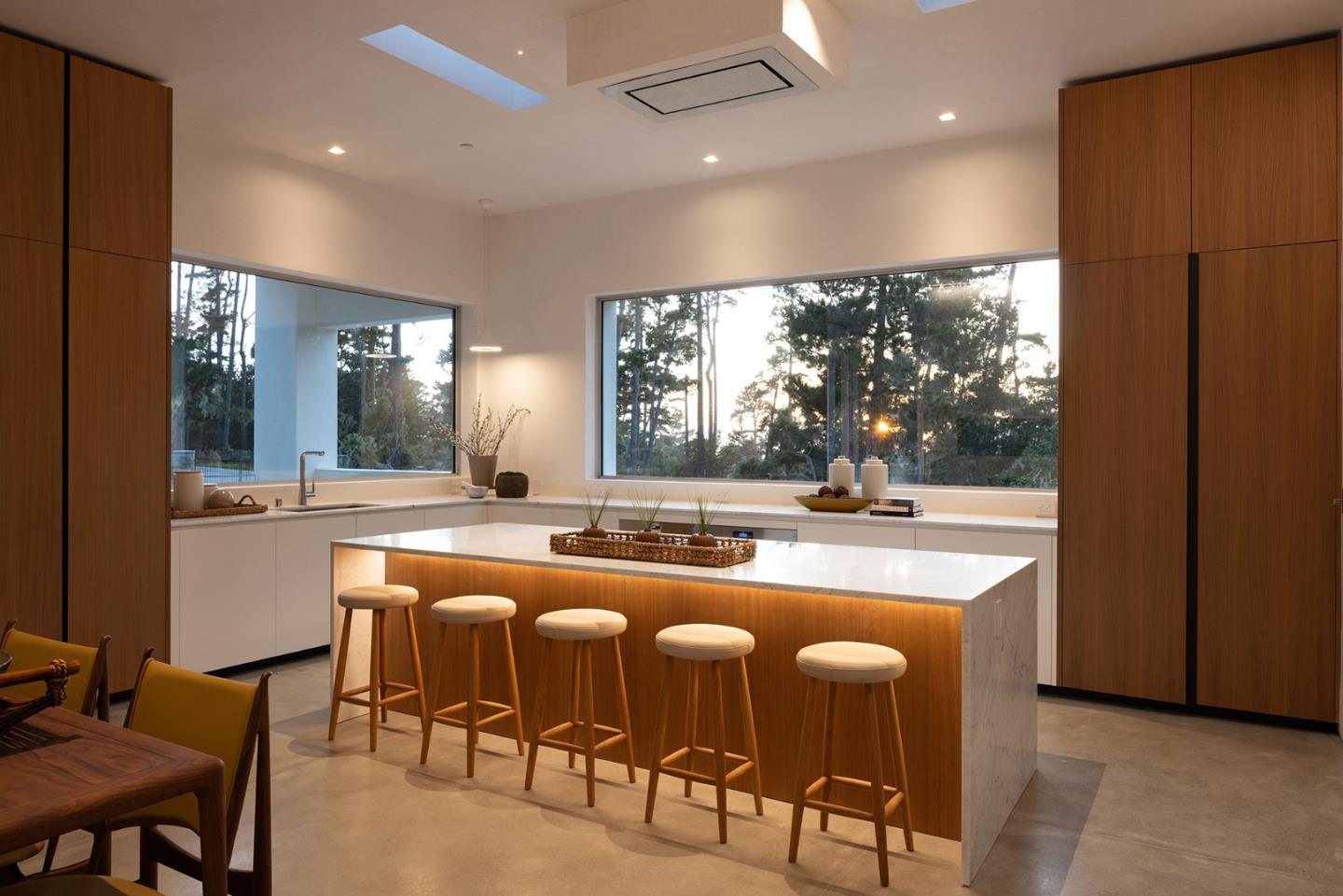 Detail Gallery Image 12 of 52 For 3159 Stevenson Dr, Pebble Beach,  CA 93953 - 5 Beds | 5/1 Baths