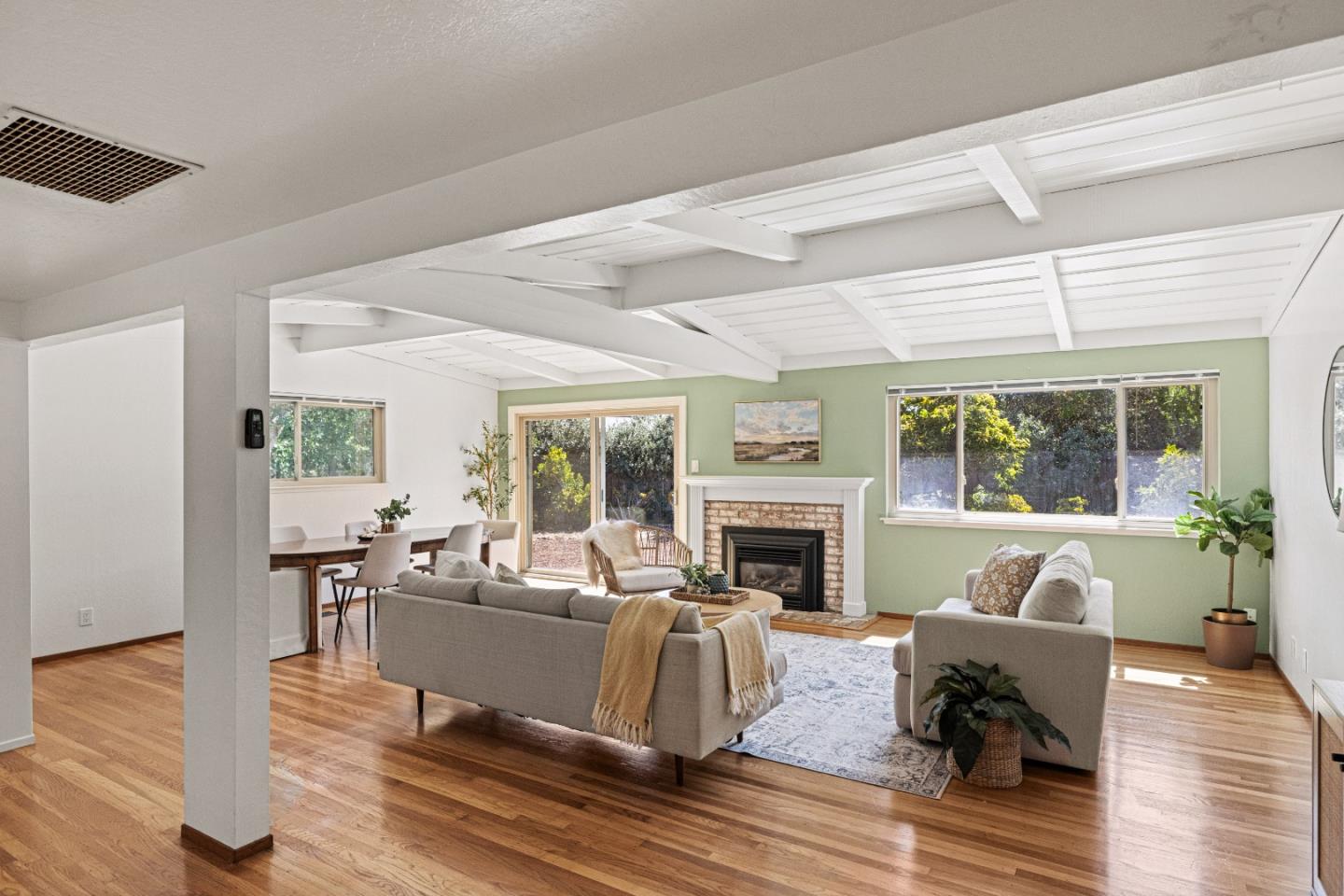 Detail Gallery Image 2 of 48 For 103 Calvin Pl, Santa Cruz,  CA 95060 - 4 Beds | 2 Baths