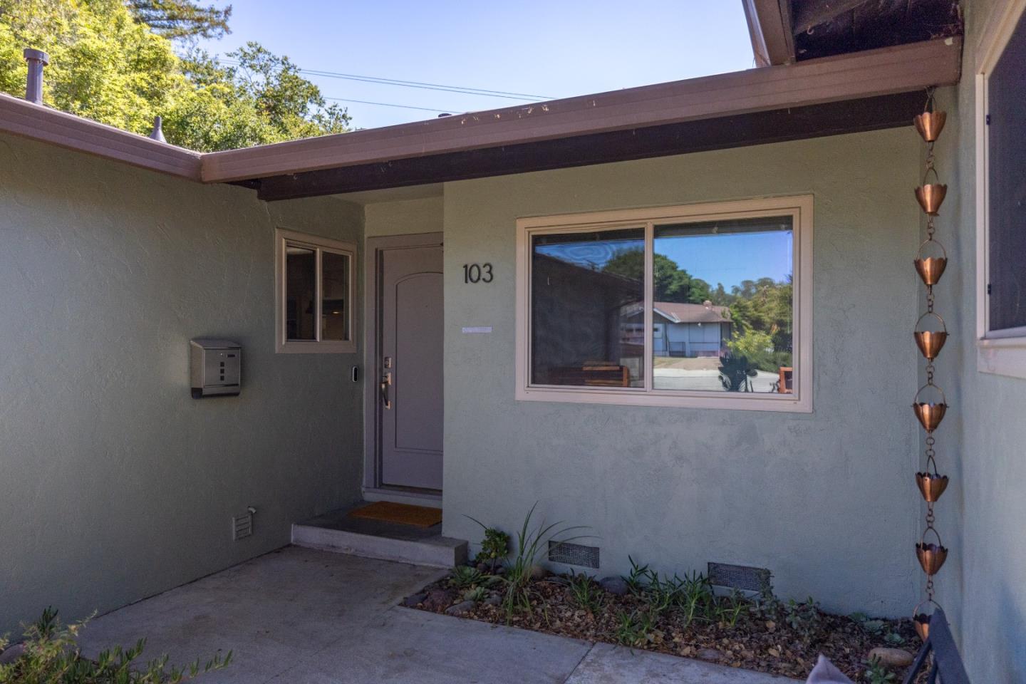 Detail Gallery Image 40 of 48 For 103 Calvin Pl, Santa Cruz,  CA 95060 - 4 Beds | 2 Baths
