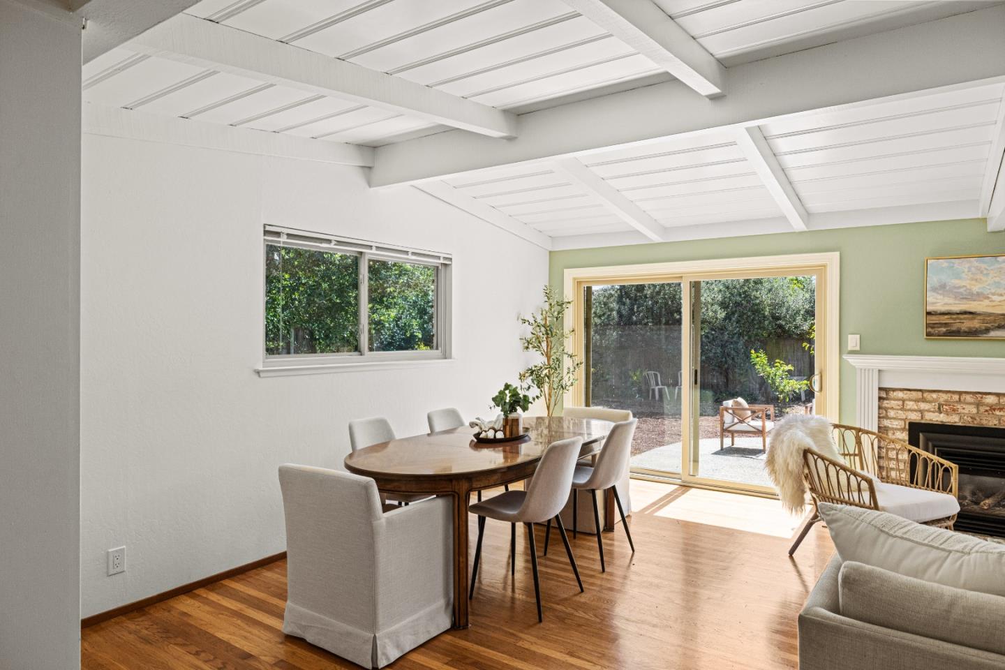 Detail Gallery Image 6 of 48 For 103 Calvin Pl, Santa Cruz,  CA 95060 - 4 Beds | 2 Baths