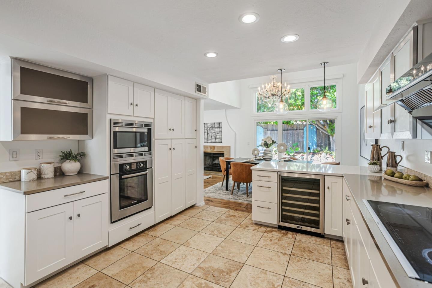 Detail Gallery Image 11 of 43 For 142 Calle Larga, Los Gatos,  CA 95032 - 3 Beds | 3 Baths