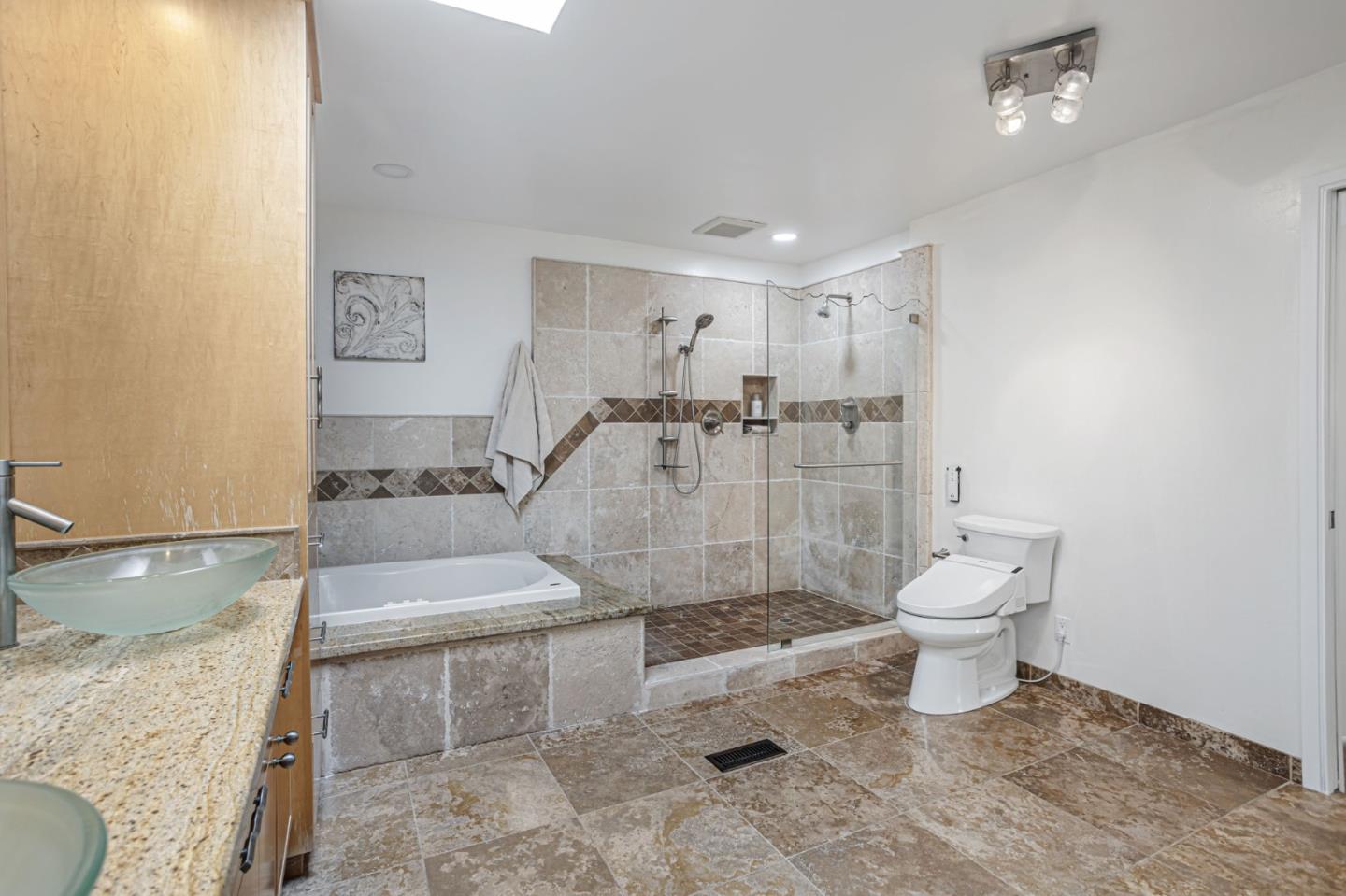 Detail Gallery Image 20 of 43 For 142 Calle Larga, Los Gatos,  CA 95032 - 3 Beds | 3 Baths